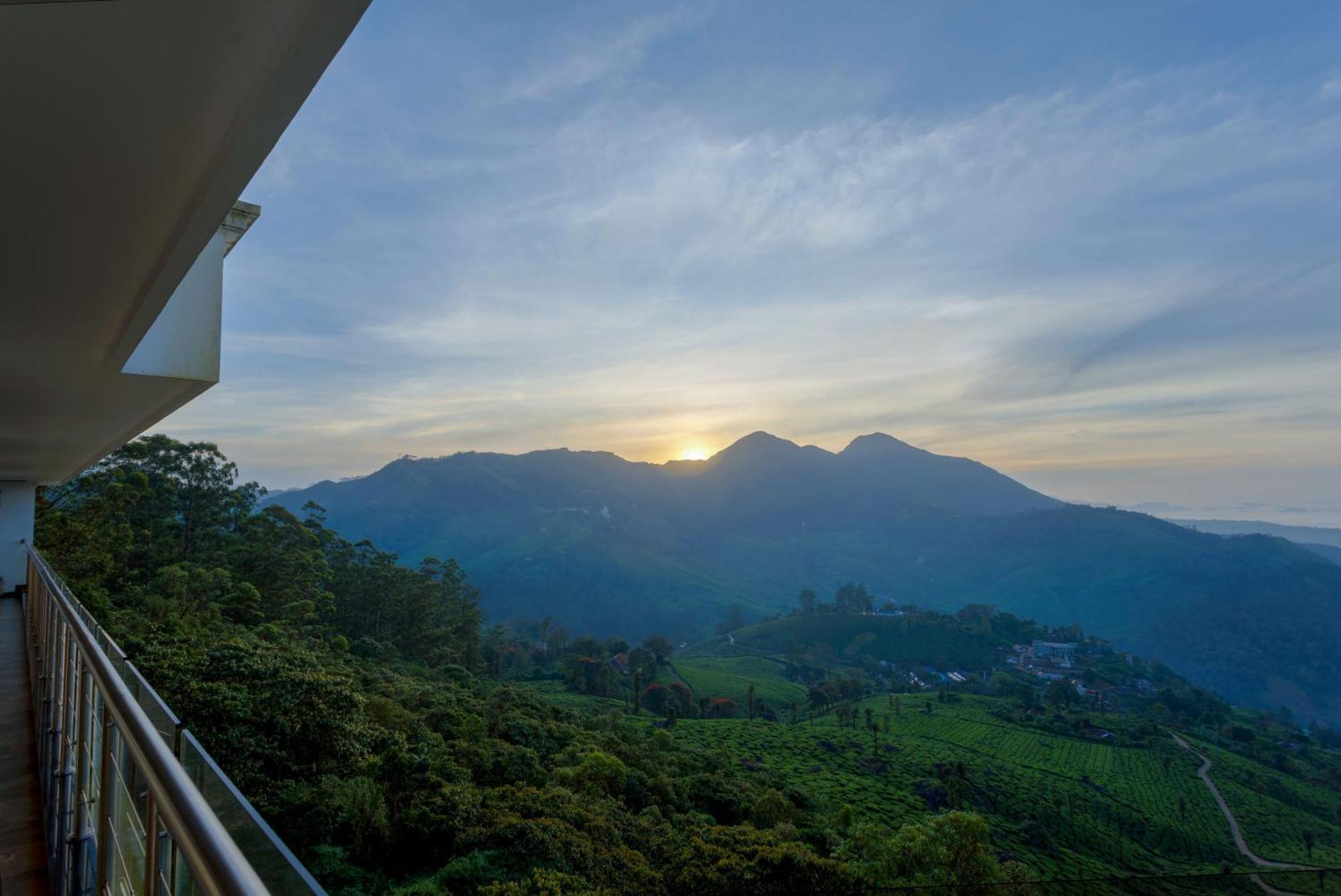 Amber Dale Luxury Hotel&Spa, Munnar Exterior foto
